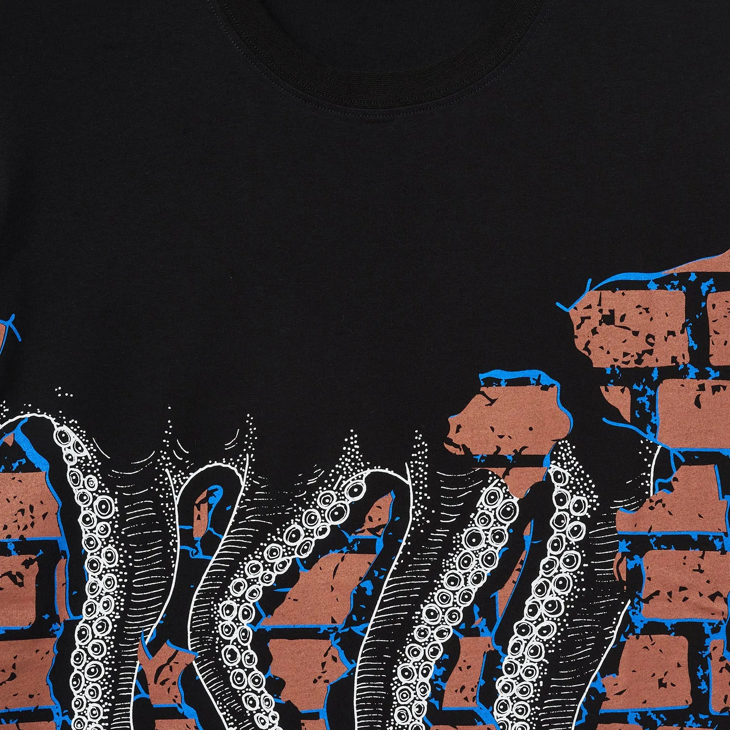 BRICKS TEE
