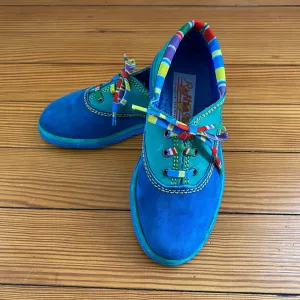 Doorbuster Vintage Kids Colorful Shoes Size 9.5  Ends Soon!