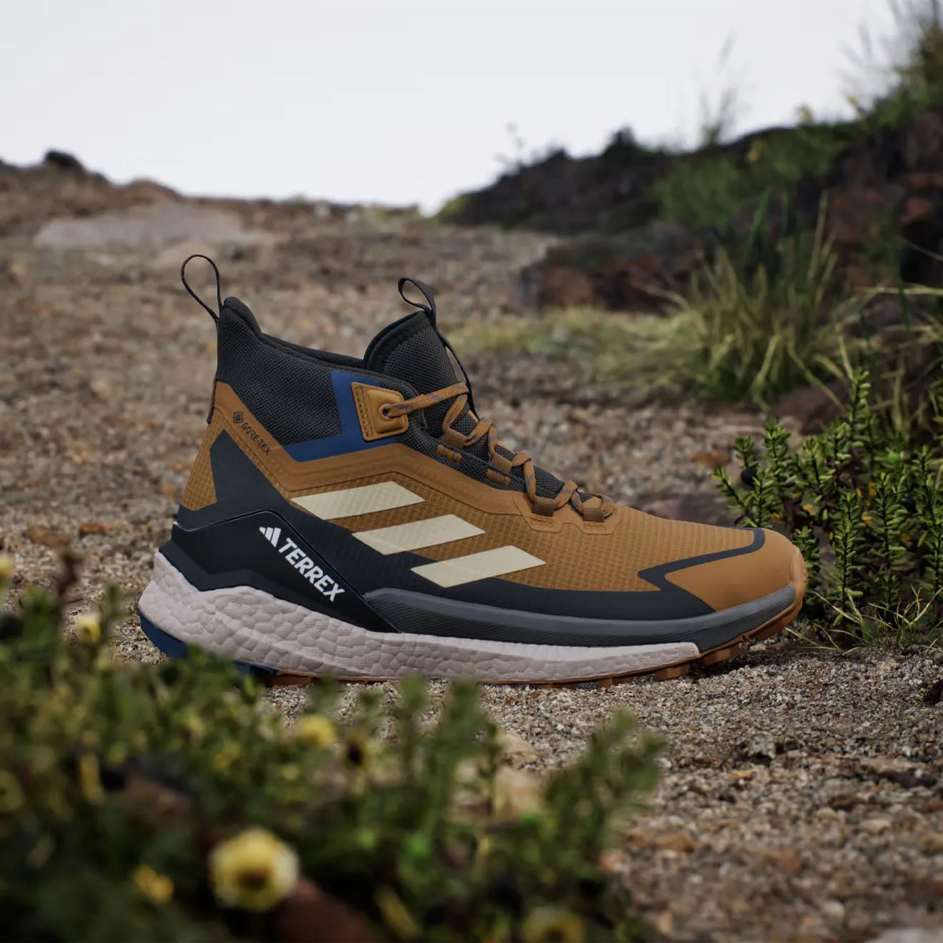 Editors Choice Adidas Terrex Free Hiker Shoes 2 Brown / Black / Blue  Almost Sold Out!