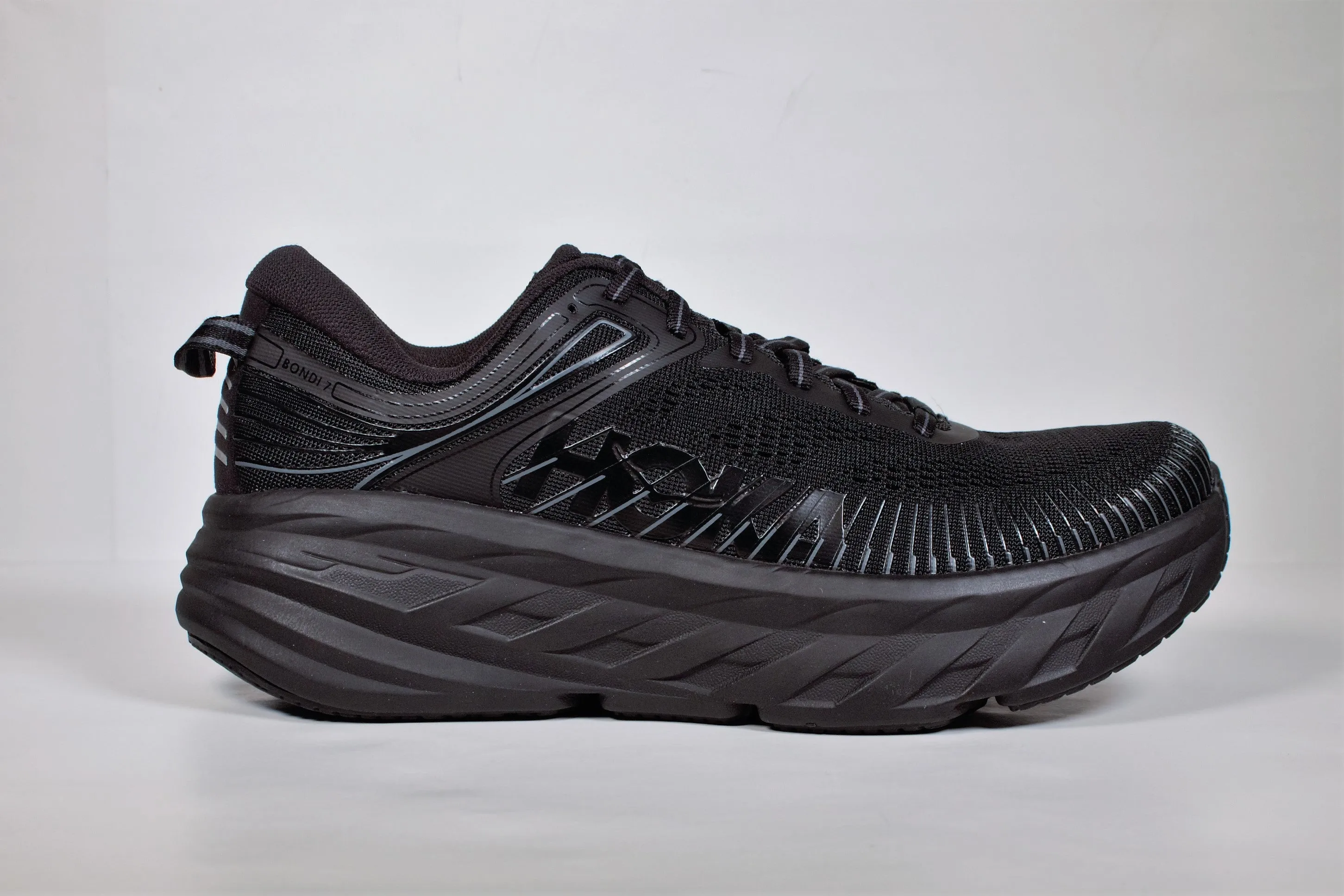 Hoka Bondi 7 Black sneakers