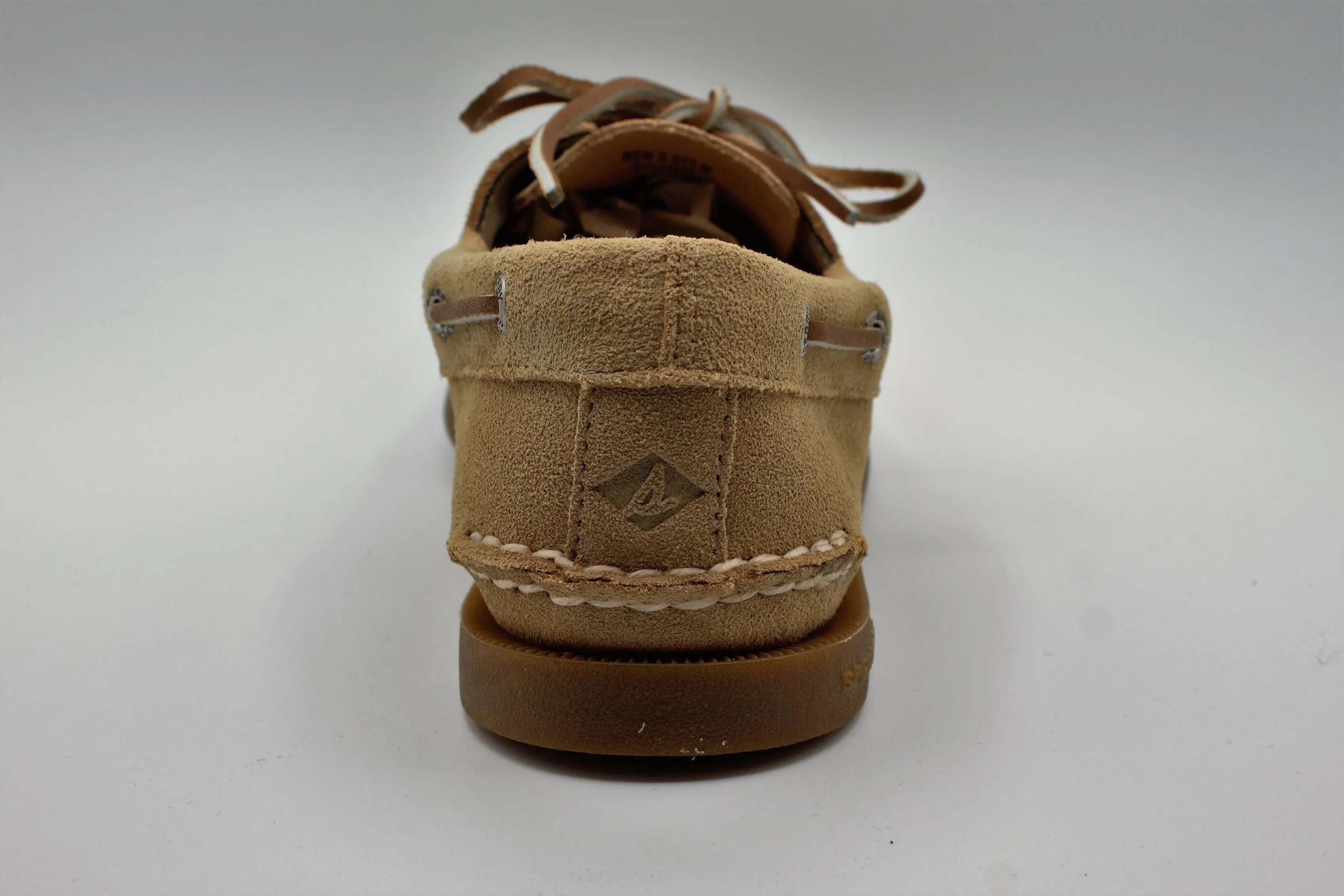 MAO2EYESUEDE53.2