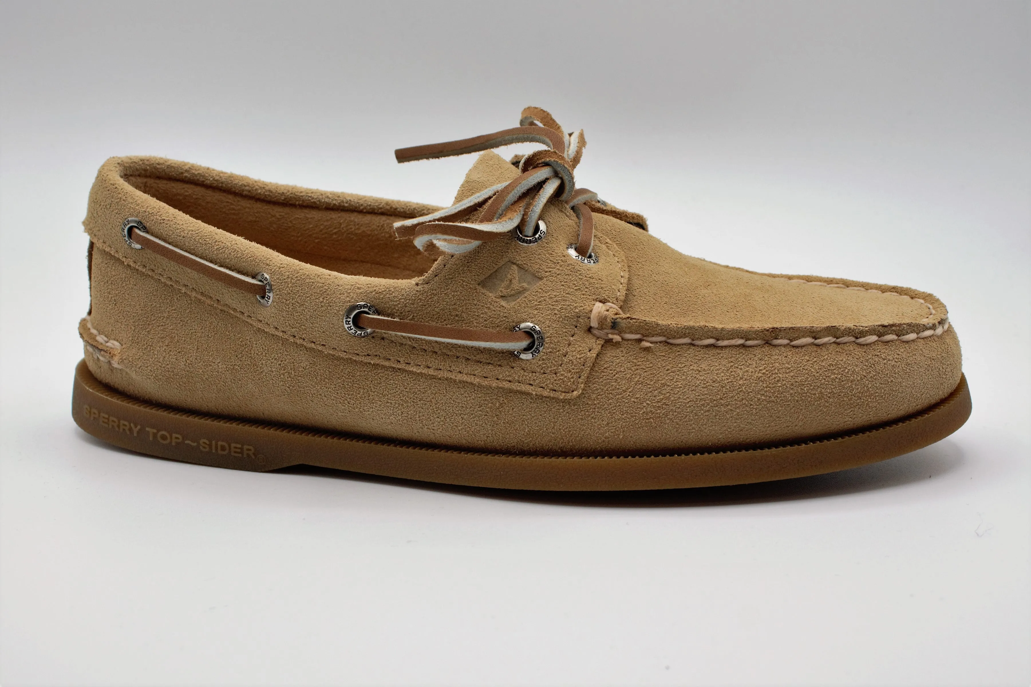 MAO2EYESUEDE53.2