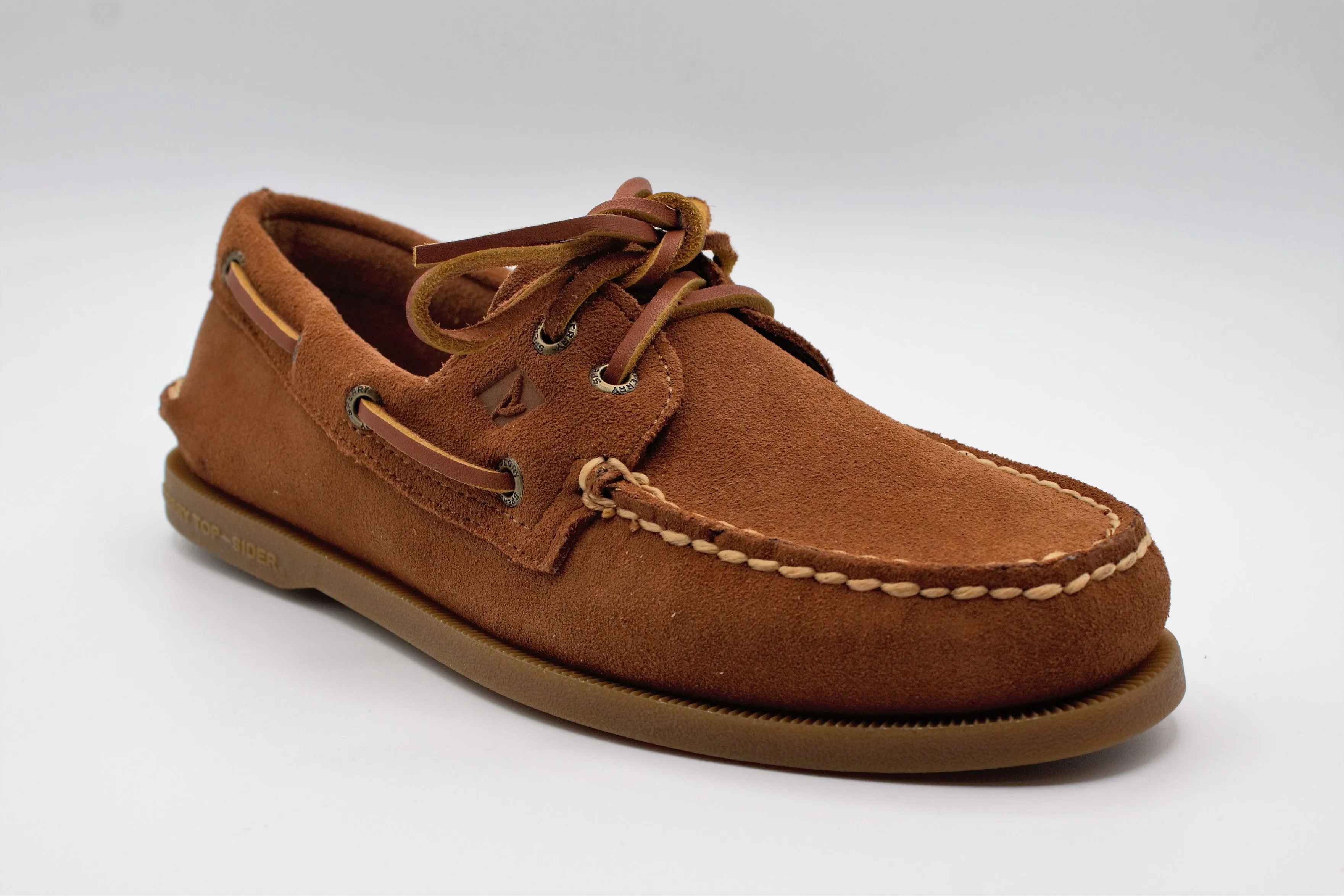 MAO2EYESUEDE53.2