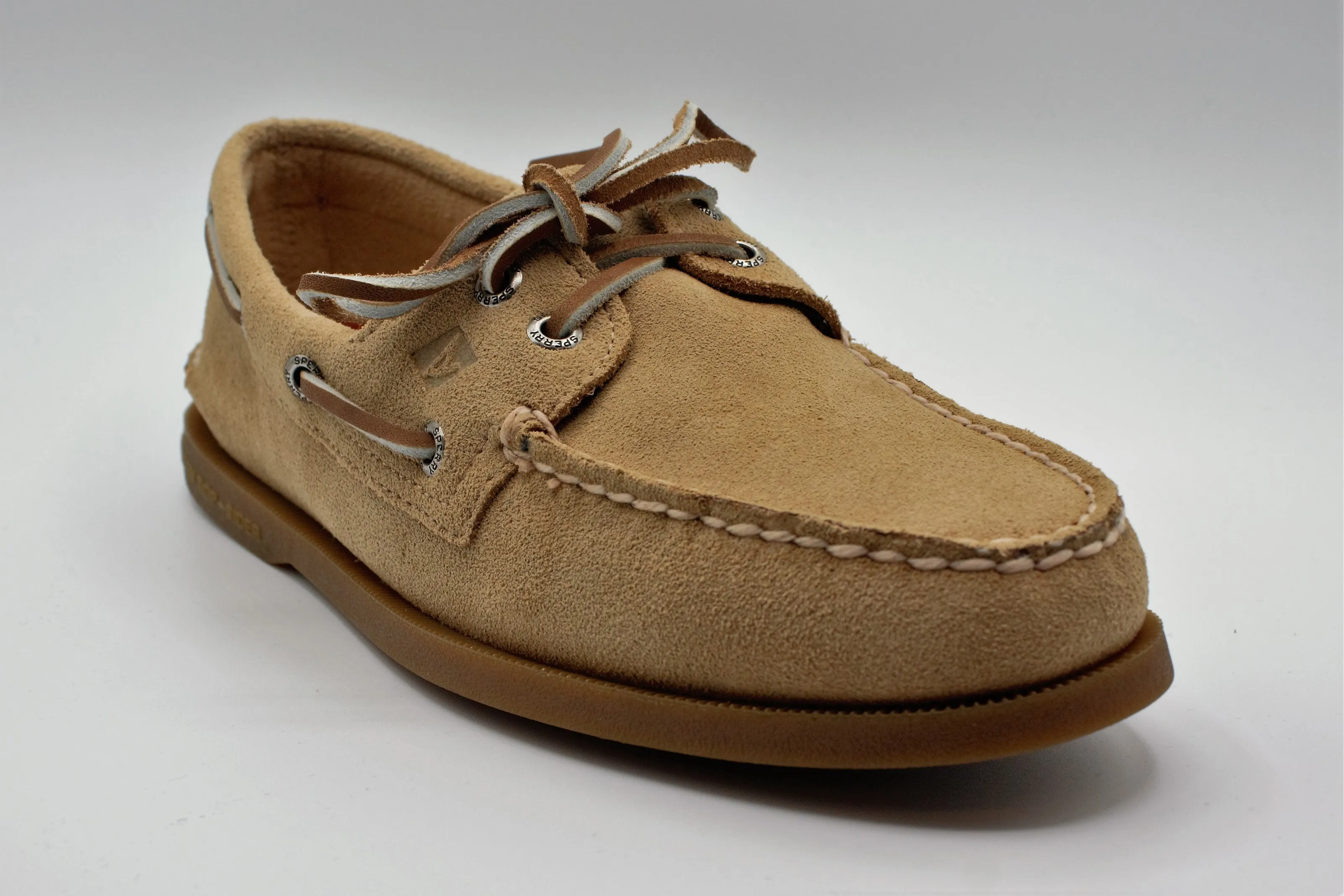 MAO2EYESUEDE53.2