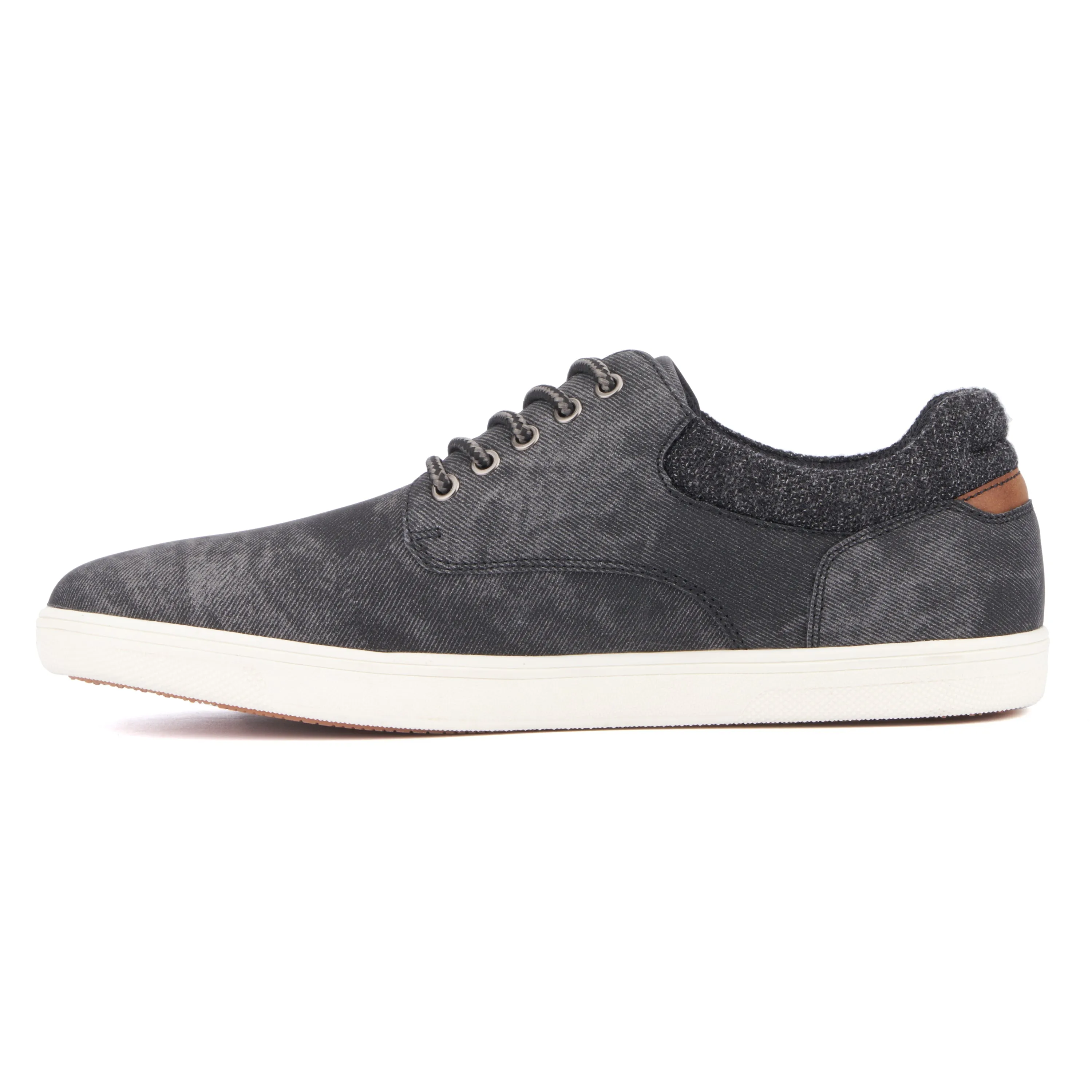 Selling Fast Men's Dan Low Top Sneakers  Dont Miss Out!