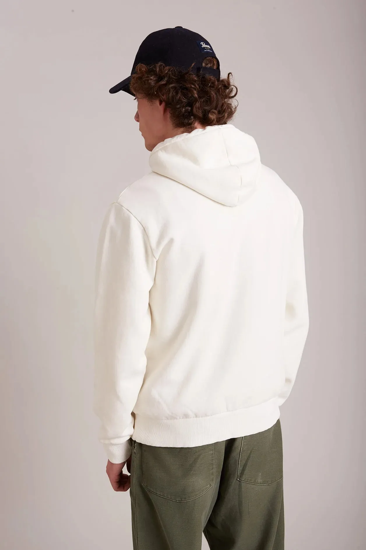 Sweatshirt In The Box Hood Closed Charlie Brown