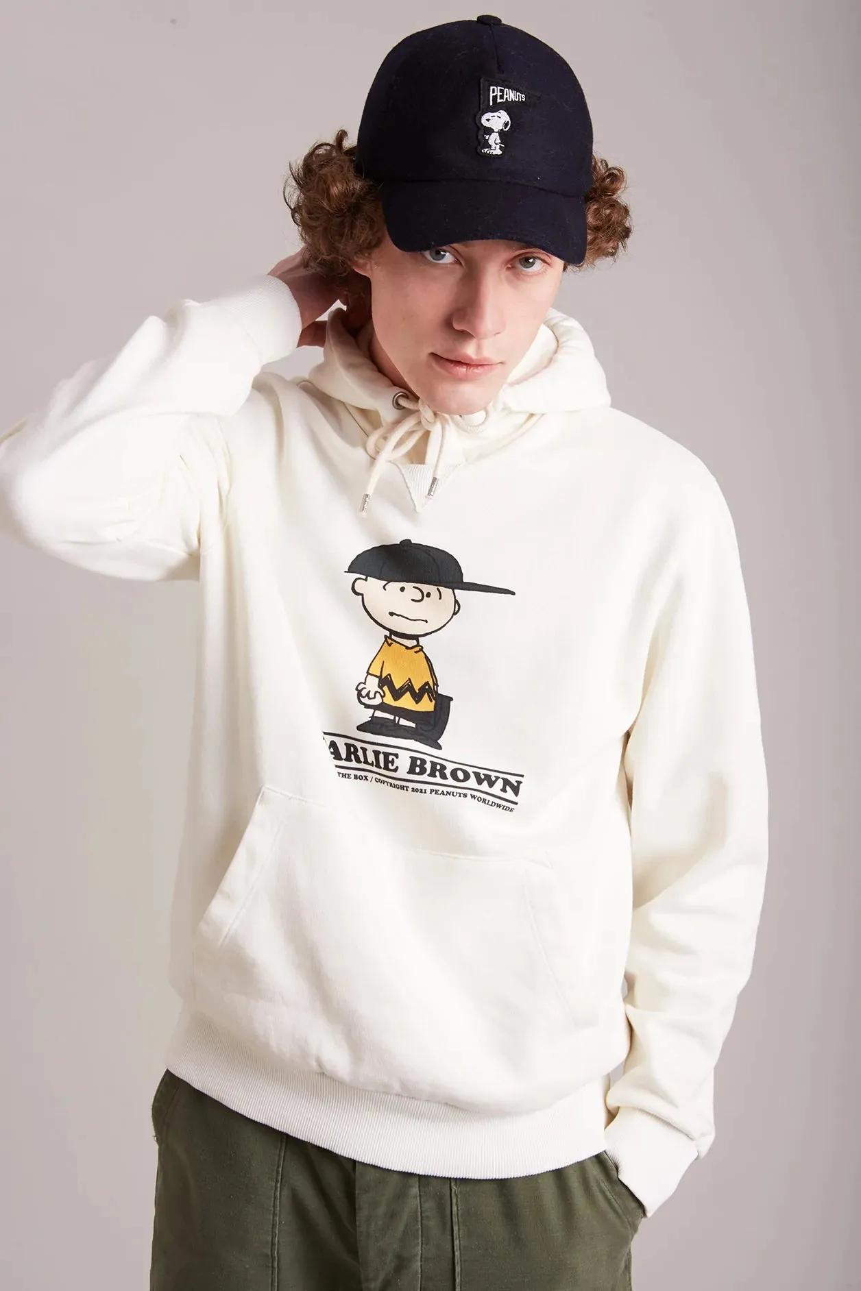 Sweatshirt In The Box Hood Closed Charlie Brown