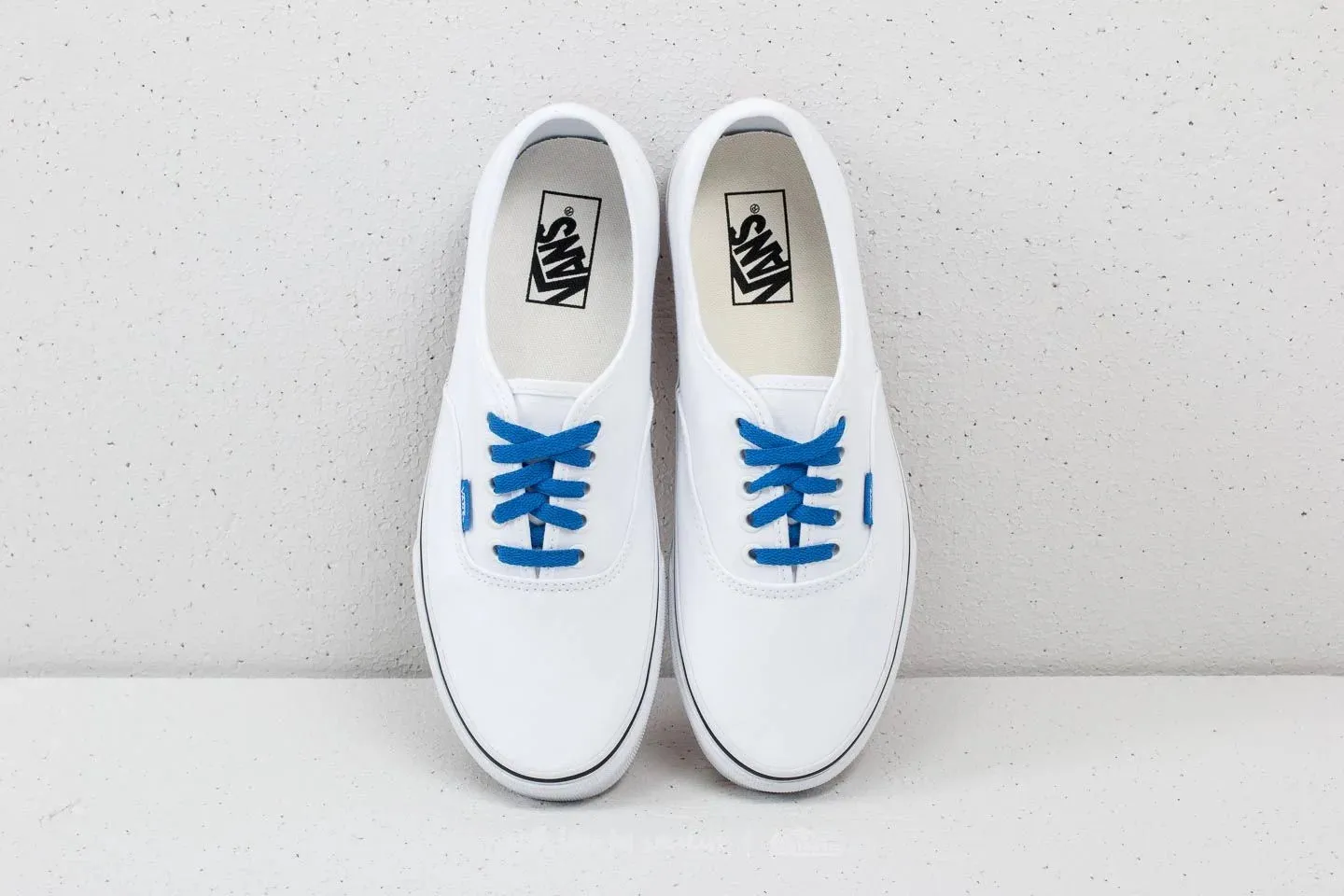 UA AUTHENTIC