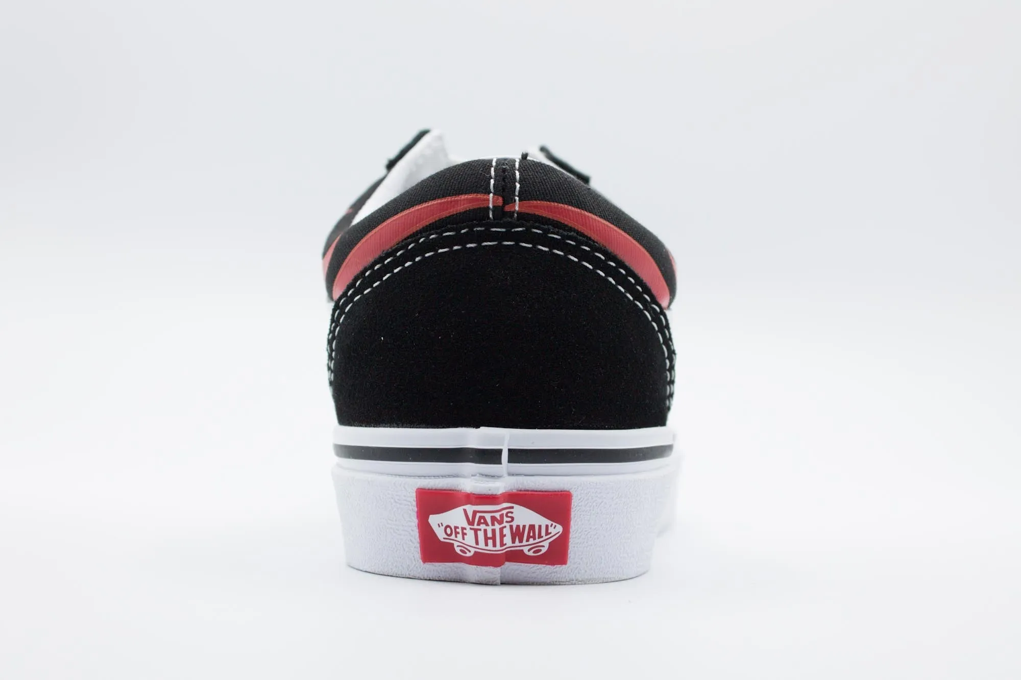 UA OLD SKOOL (FLAME)BLACK/BLACK/TR WHT