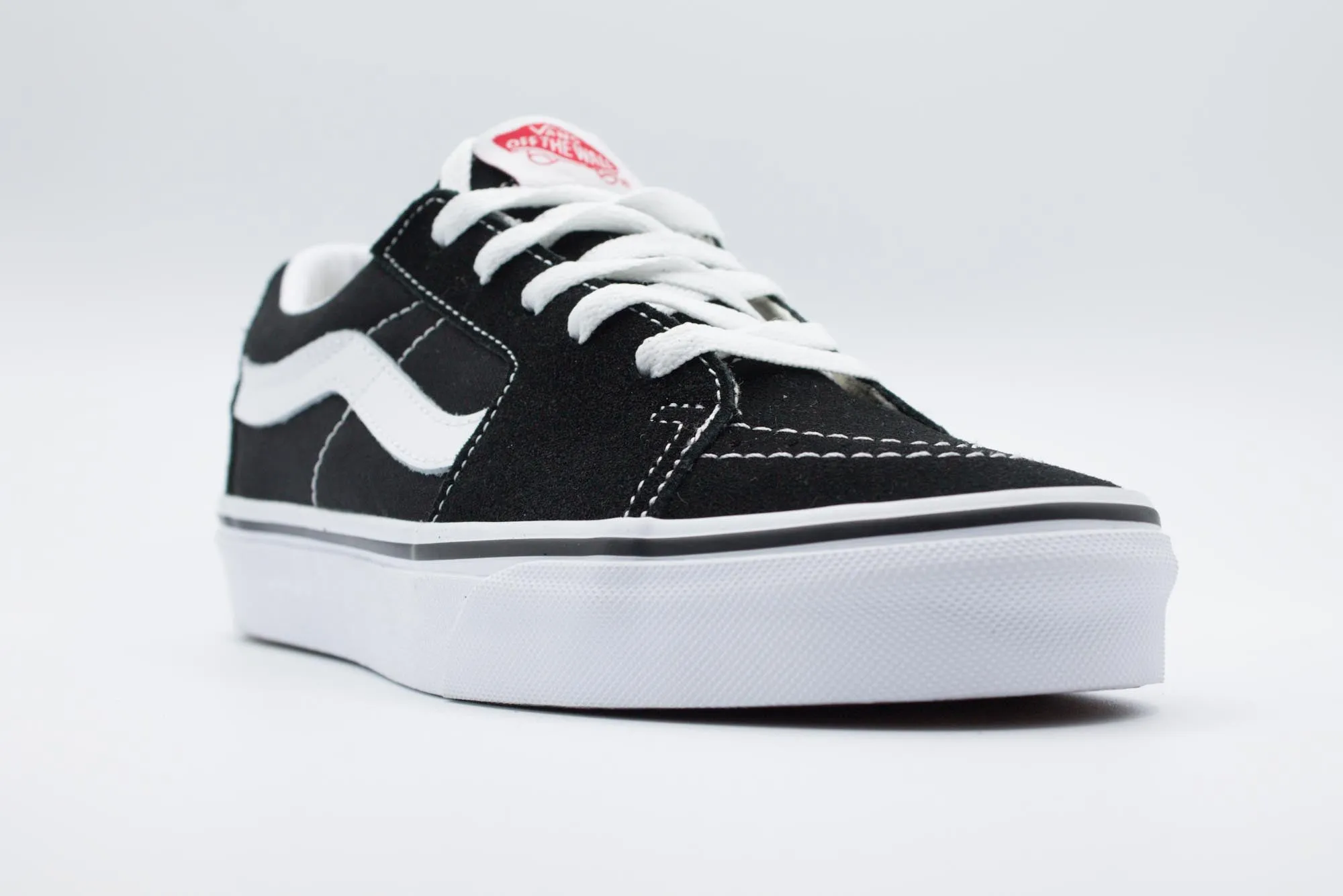 UA SK8-LOW BLACK/TRUE WHITE